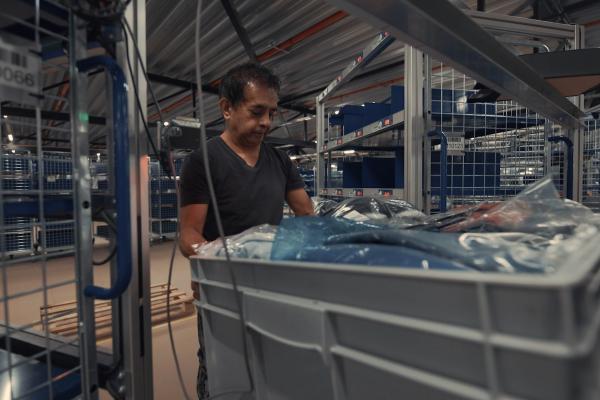 E-commerce employee